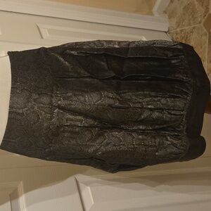 NWT VIRGINIA TAYLOR Metalic Snake Pattern Pleated Skirt Sz 6